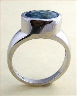 14k Swiss Blue Topaz Ring 200-2126 side