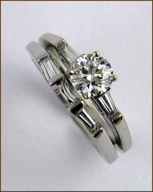 18k Diamond Wedding Set .92 cttw