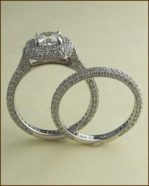 18k Dream Diamond Wedding Set side