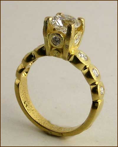 18k Gold Candy Diamond Ring 886-7305