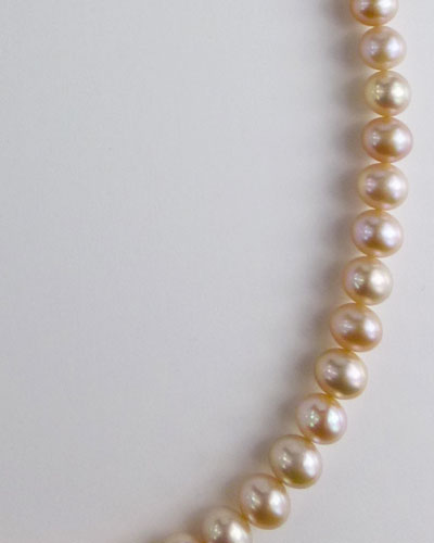 Pale Pink Pearl Necklace detail
