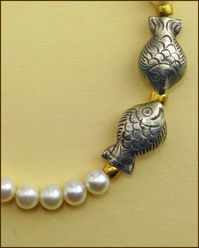 Silver Pearl Fish Bracelet 886-7315 detail